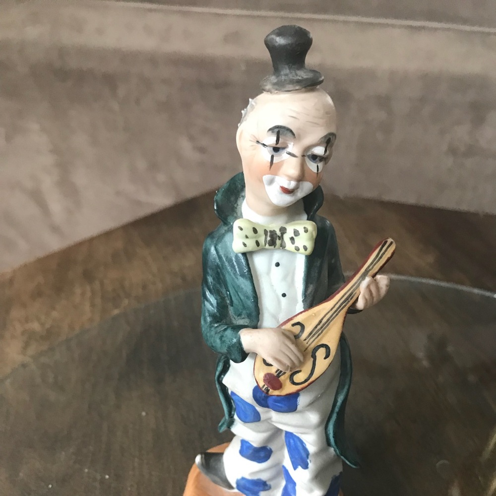 clown, breakable